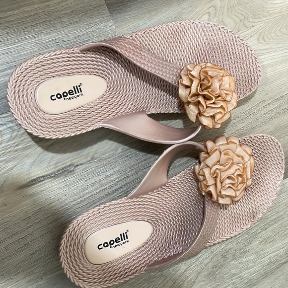 Floral sandals - Picture 4 of 5